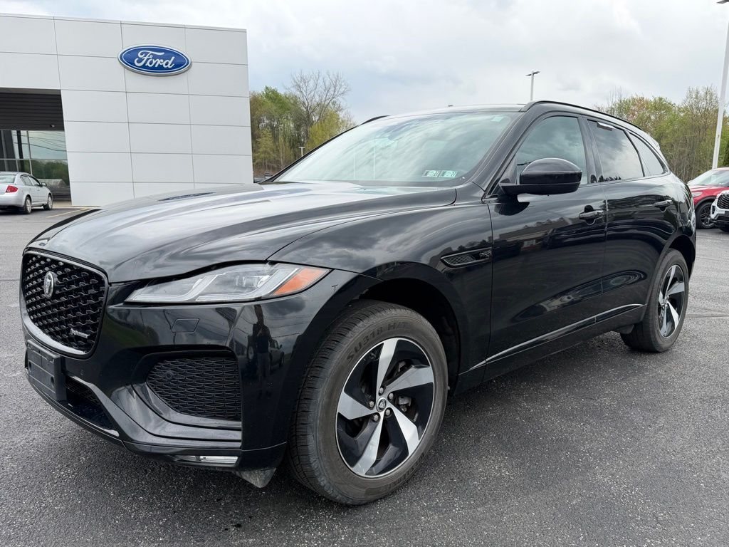 2025 Jaguar F-PACE P250 R-Dynamic S's photo