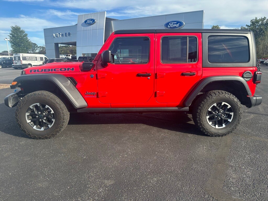 2024 Jeep Wrangler Rubicon 4xe photo 2