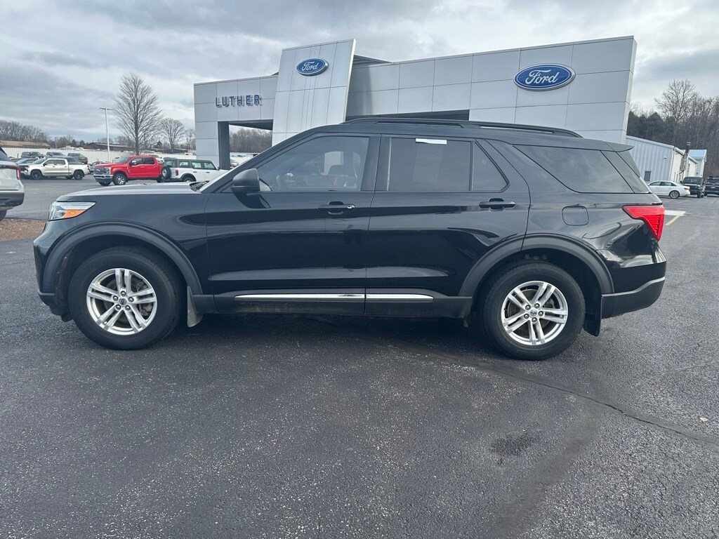 2020 Ford Explorer XLT photo 2