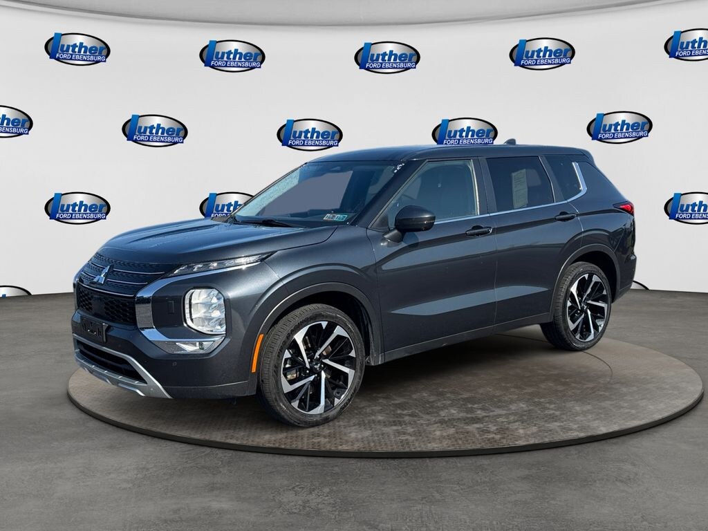 Used 2024 Mitsubishi Outlander SE SUV