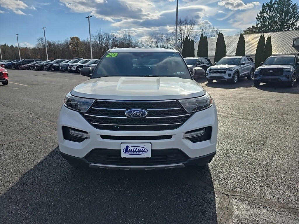 2020 Ford Explorer XLT photo 2