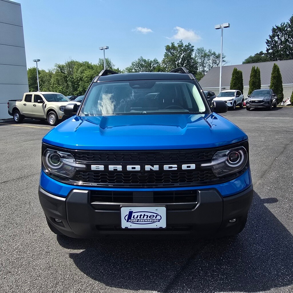 2025 Ford Bronco Sport Outer Banks photo 4