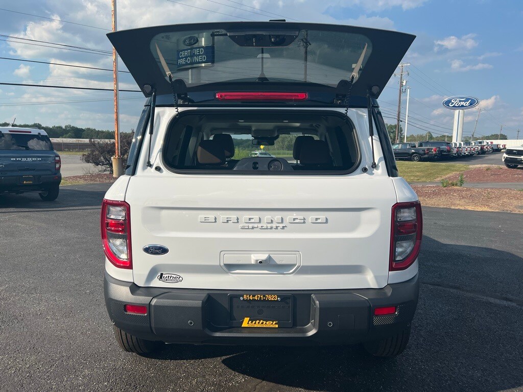 2025 Ford Bronco Sport Outer Banks photo 3