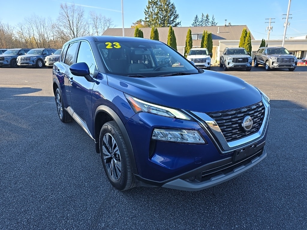 Used 2023 Nissan Rogue SV SUV