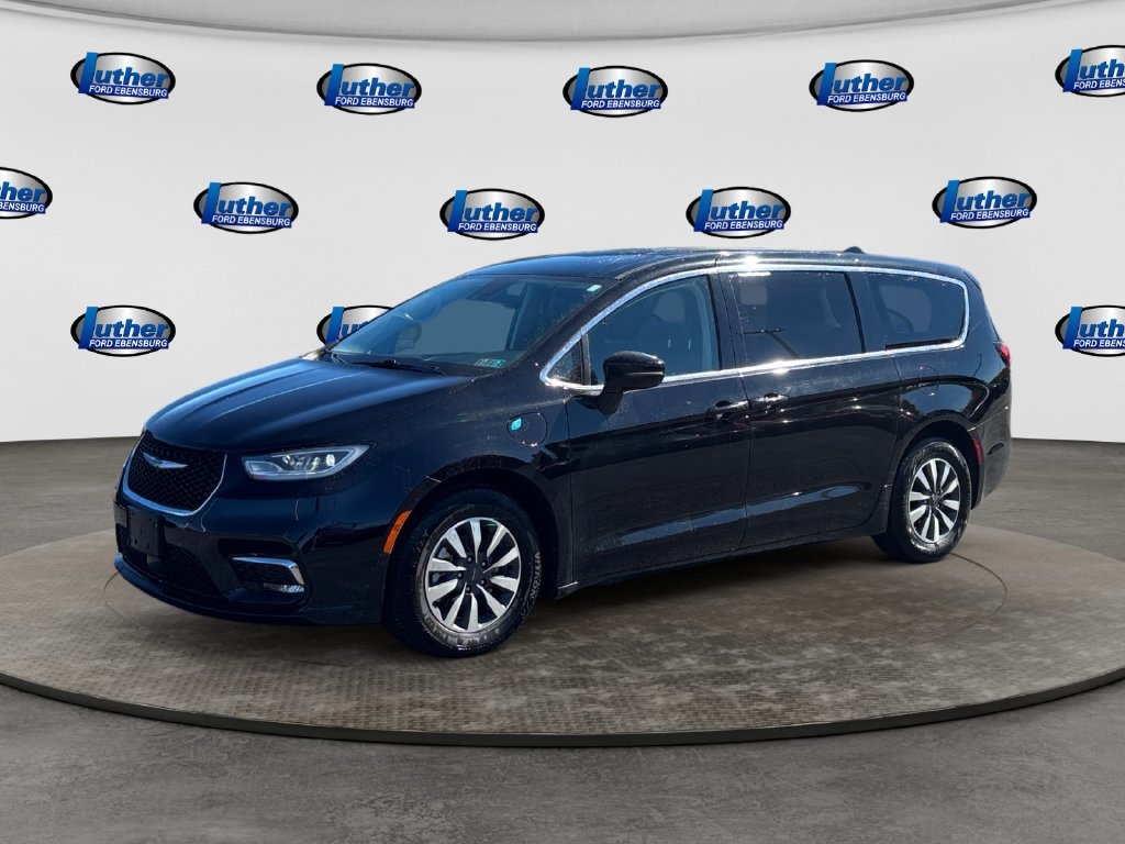 Used 2024 Chrysler Pacifica Plug-In Hybrid Select Van Passenger Van