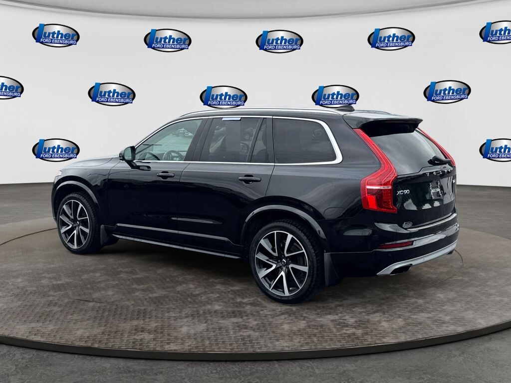 Used 2020 Volvo XC90 T6 Momentum SUV