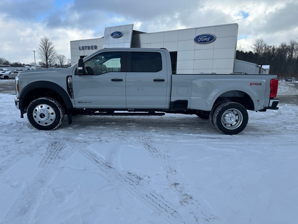 New 2026 Ford F-450 XL Truck Crew Cab