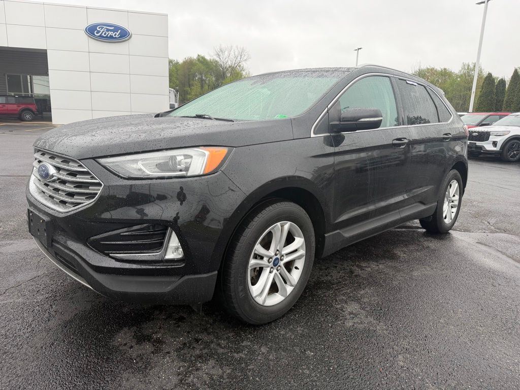 2019 Ford Edge SEL AWD's photo