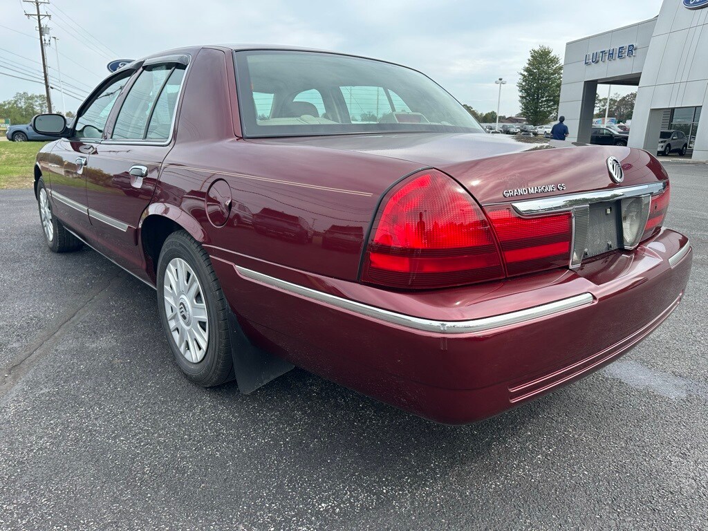 2004 Mercury Grand Marquis GS photo 3