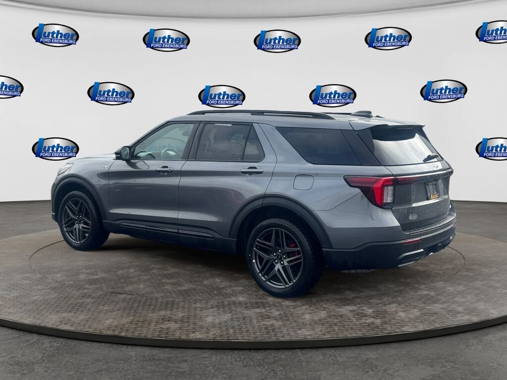 Used 2025 Ford Explorer ST-Line SUV