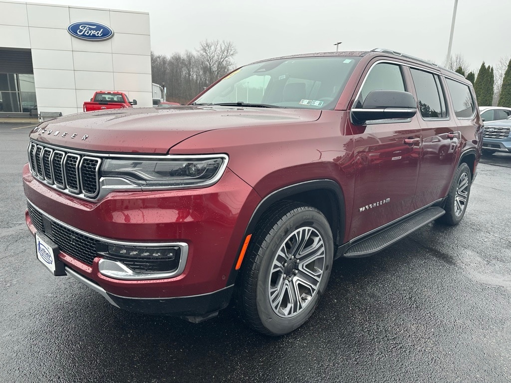 2023 Jeep Wagoneer L Series II's photo