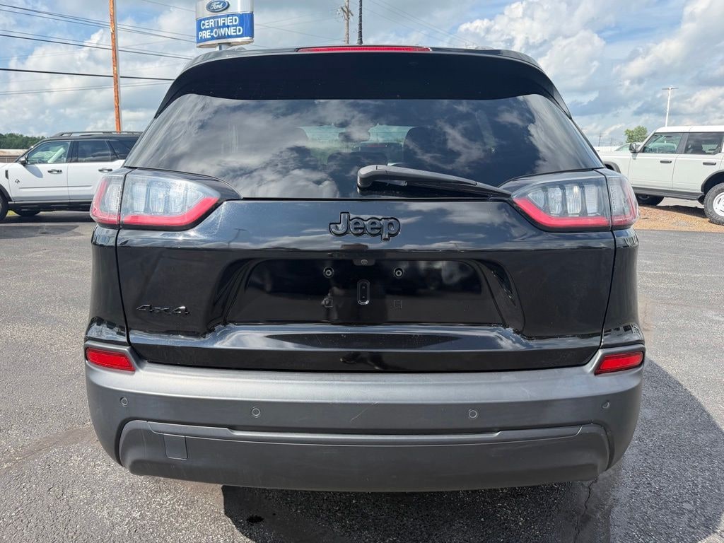 Used 2023 Jeep Cherokee Altitude SUV