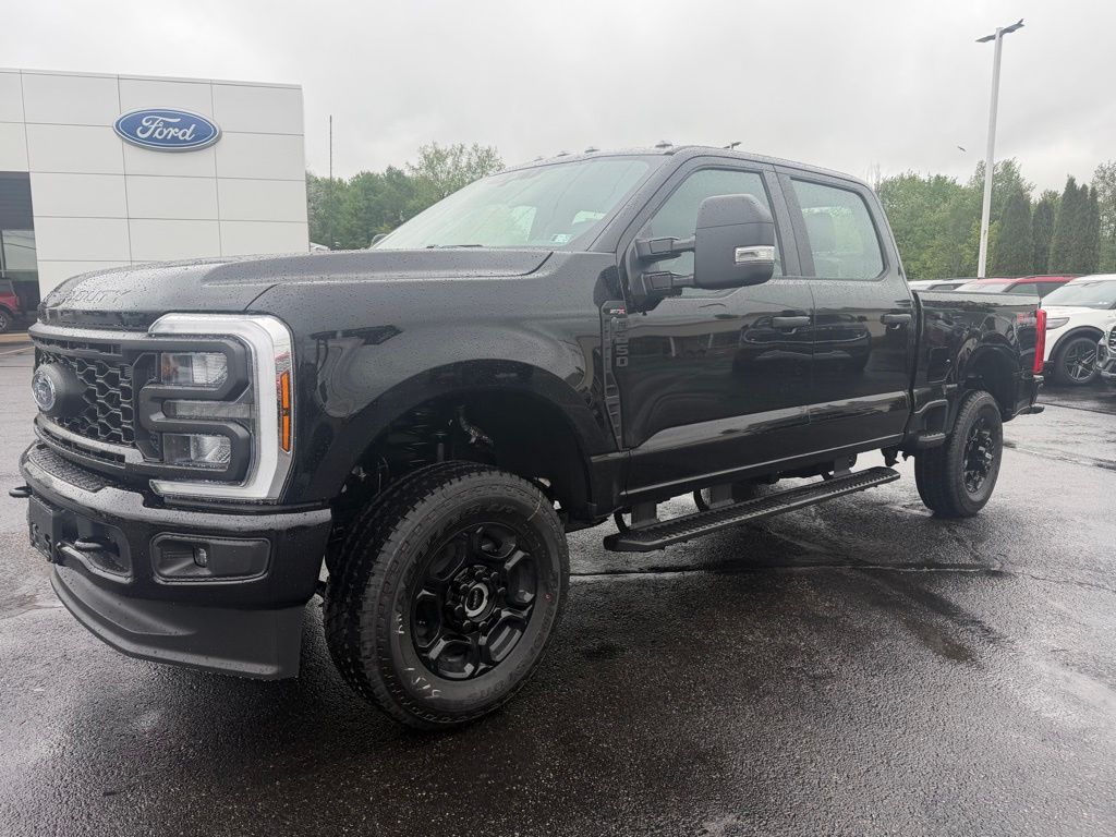 2026 Ford F-250 XL 4x4 Crew Cab 6-3/4' Box's photo