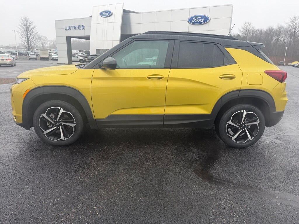 2023 Chevrolet Trailblazer RS photo 2