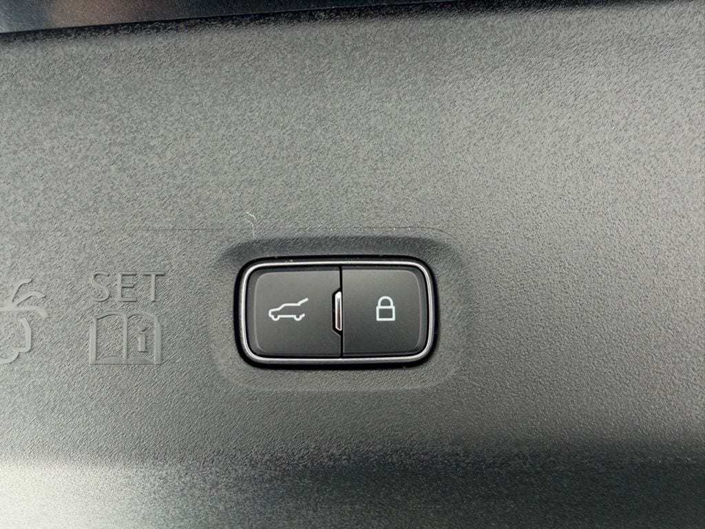 2026 Ford Expedition Active - Photo 12