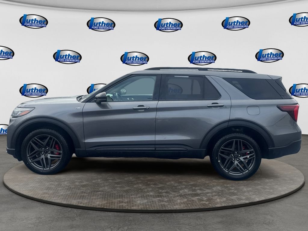Used 2025 Ford Explorer ST-Line SUV