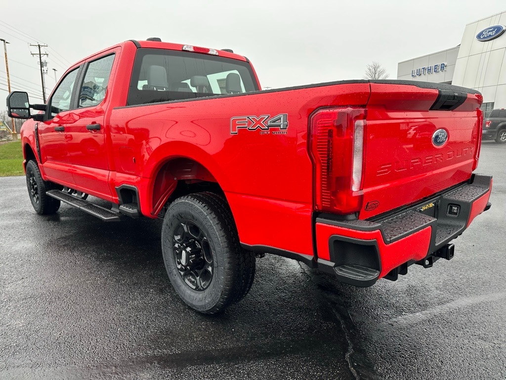 New 2026 Ford F-250 XL Truck Crew Cab