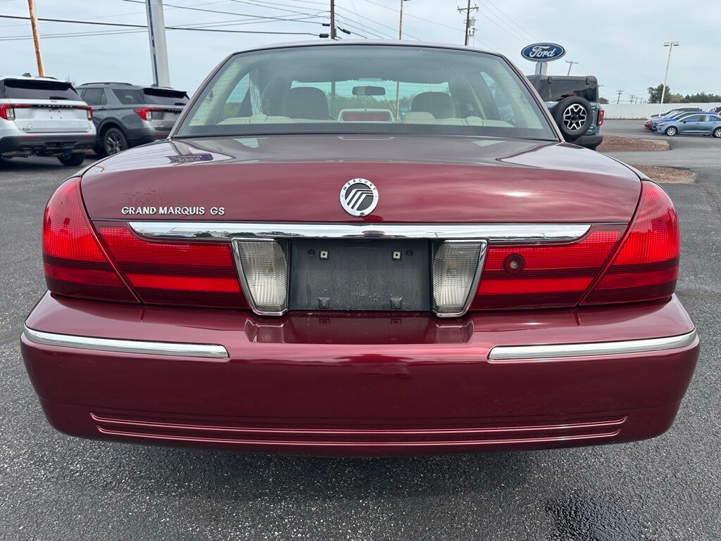 2004 Mercury Grand Marquis GS photo 4