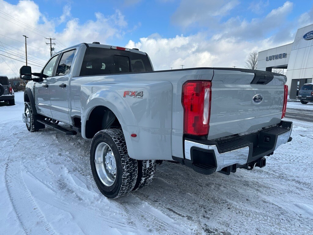 New 2026 Ford F-450 XL Truck Crew Cab