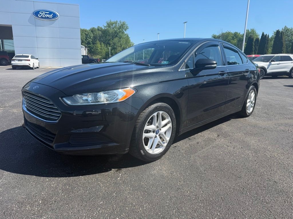 Used 2014 Ford Fusion SE Sedan