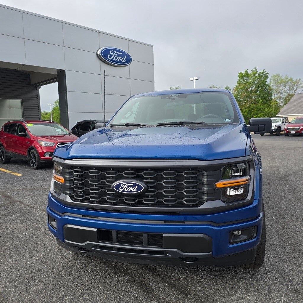 2025 Ford F-150 STX photo 3