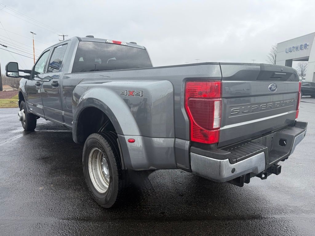 Used 2022 Ford F-350 XLT Truck Crew Cab