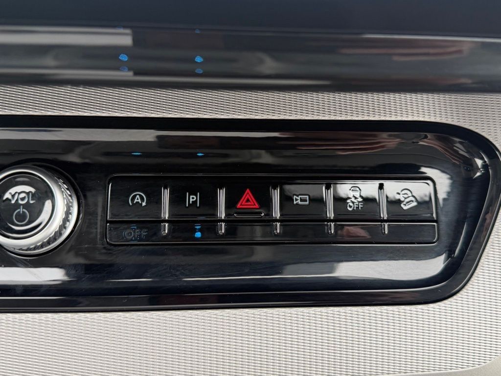 2026 Ford Expedition Active - Photo 38
