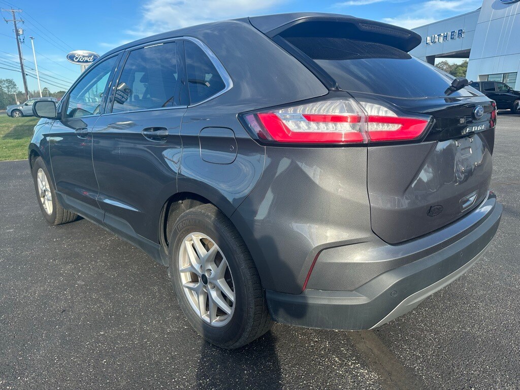 2023 Ford Edge SEL photo 3