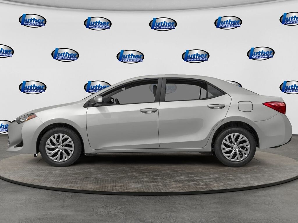 Used 2018 Toyota Corolla LE Sedan