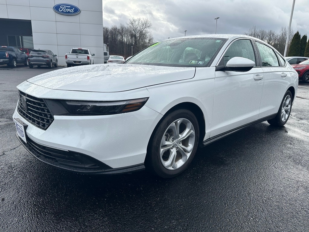 2024 Honda Accord LX's photo