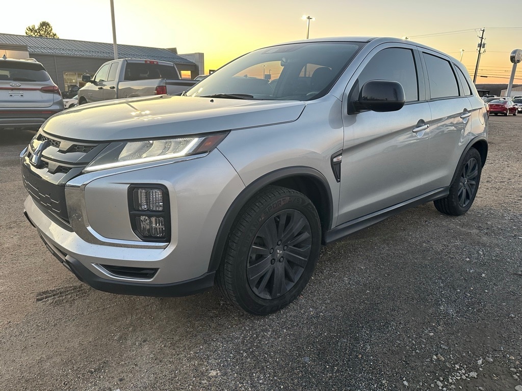 2023 Mitsubishi Outlander Sport LE