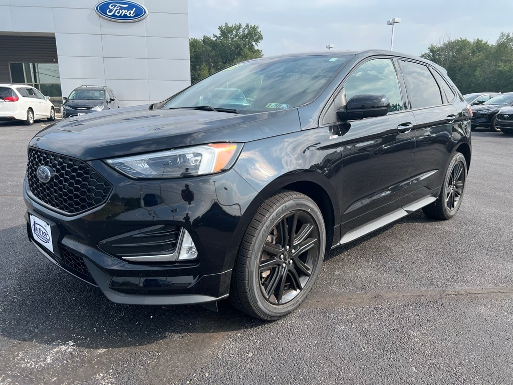 2022 Ford Edge ST Line