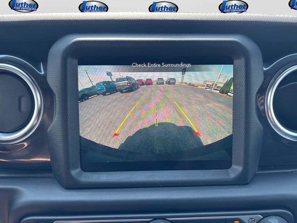 2022 Jeep Wrangler Unlimited Sahara Altitude - Photo 20