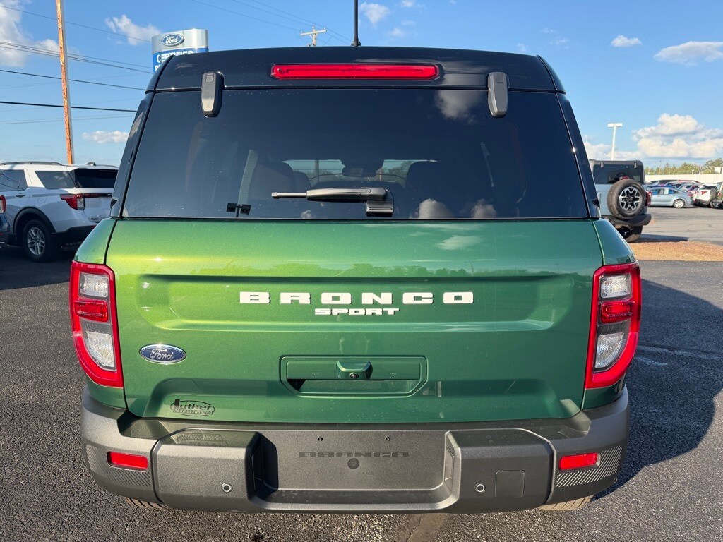 2025 Ford Bronco Sport Outer Banks photo 3