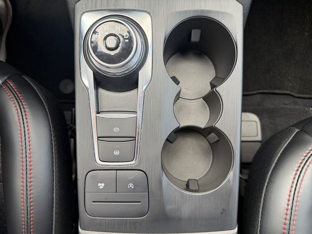 2026 Ford Escape ST-Line - Photo 29
