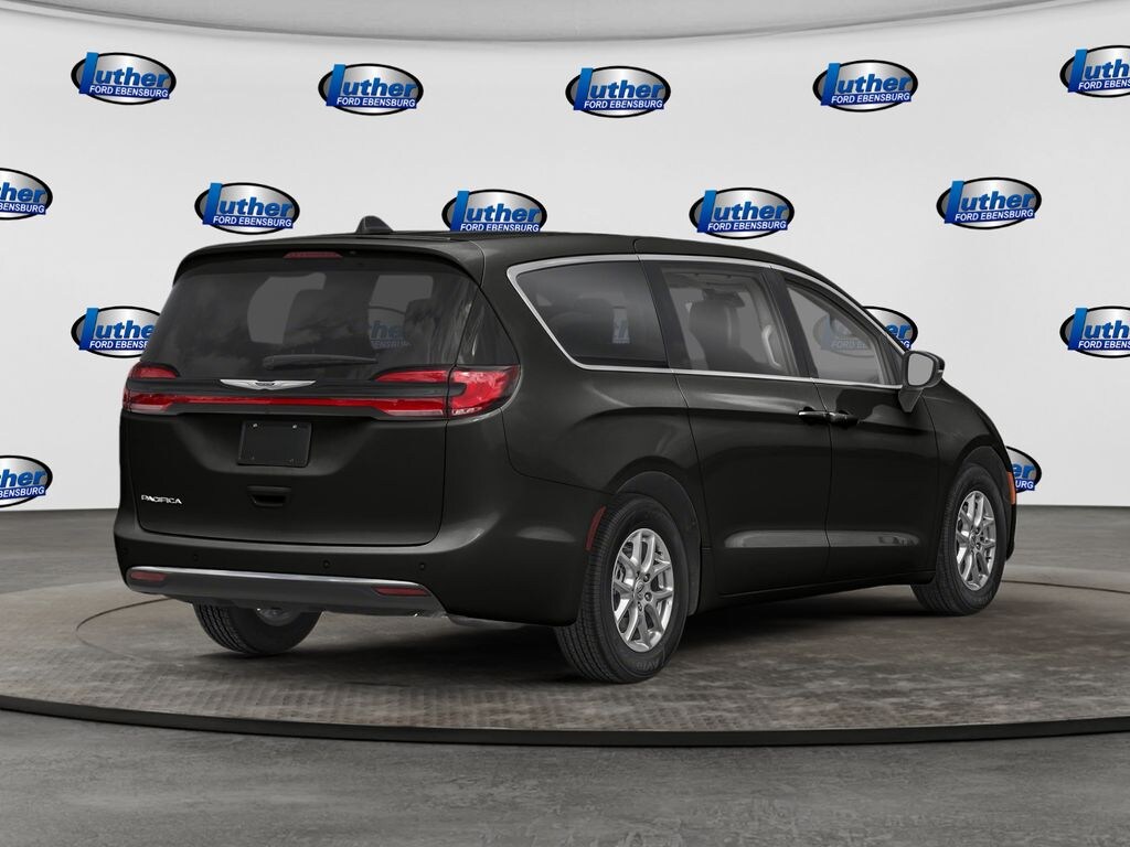 Used 2023 Chrysler Pacifica Touring L Van Passenger Van