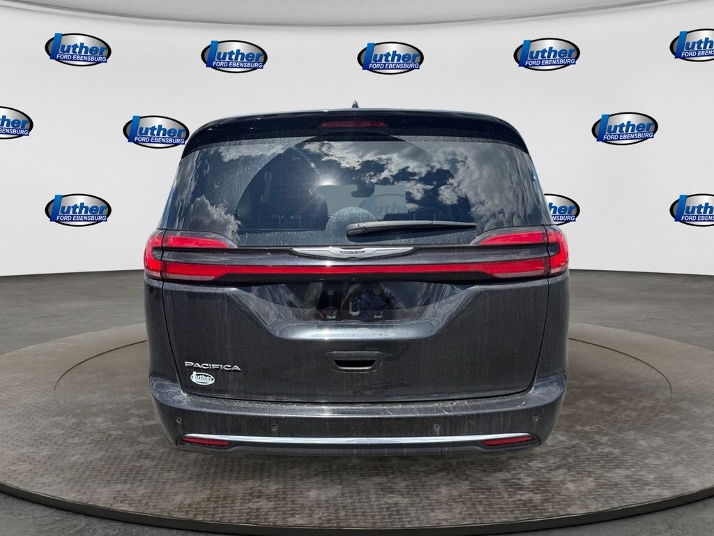 Used 2024 Chrysler Pacifica Touring L Van Passenger Van
