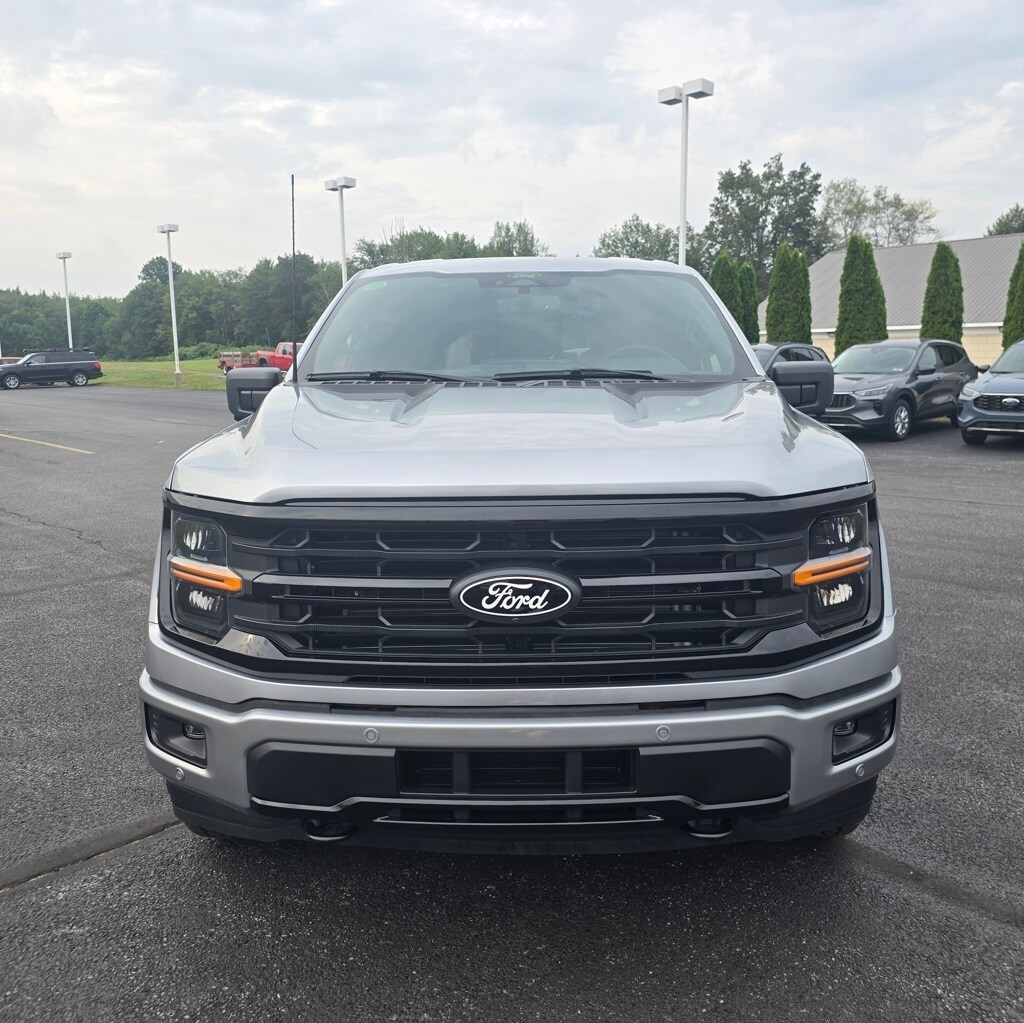 2025 Ford F-150 XLT photo 3