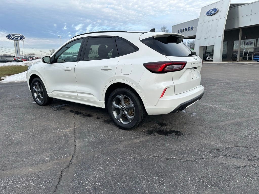 Used 2024 Ford Escape ST-Line Select SUV