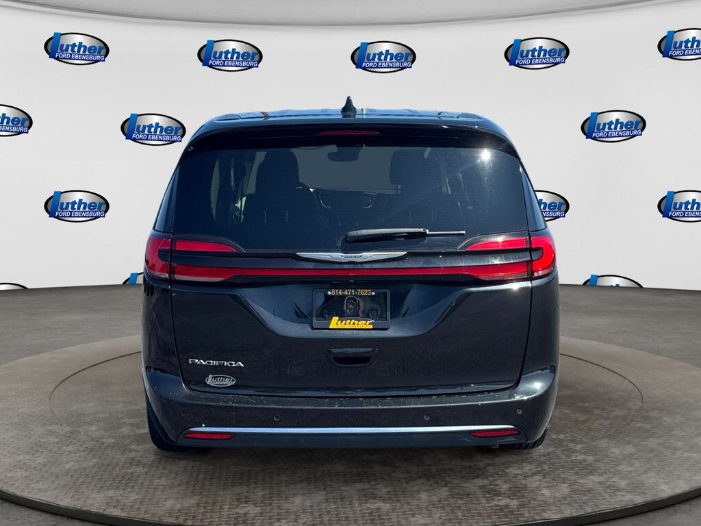 Used 2023 Chrysler Pacifica Touring L Van Passenger Van