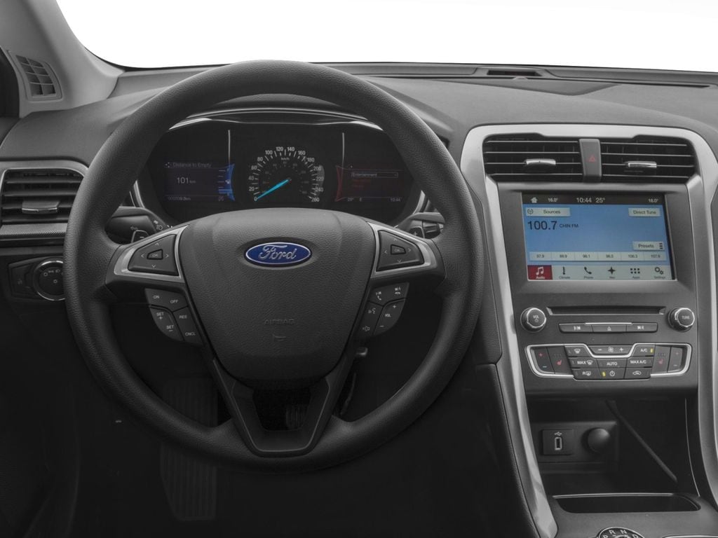 Used 2018 Ford Fusion SE Sedan