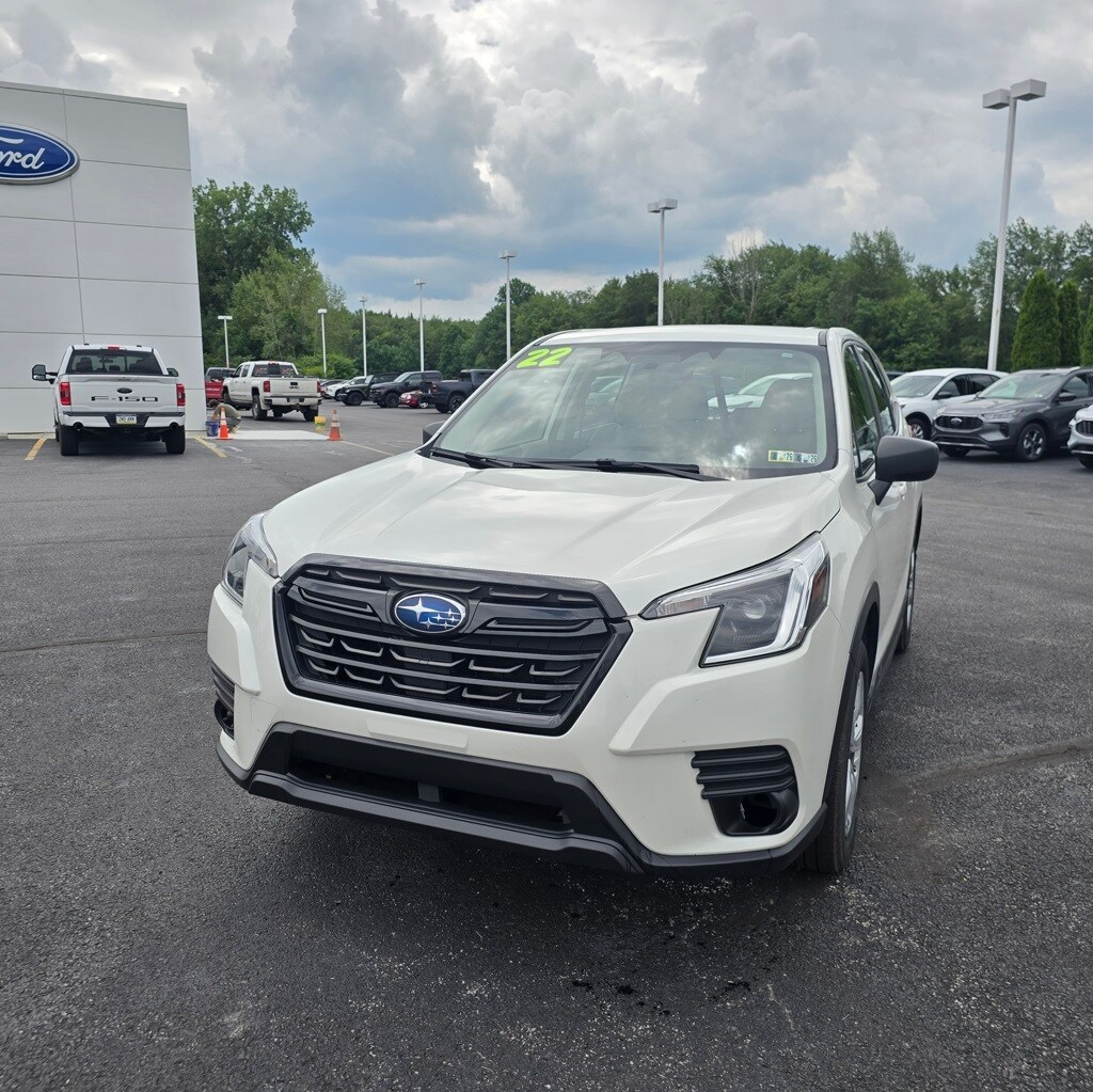 2022 Subaru Forester Base photo 2