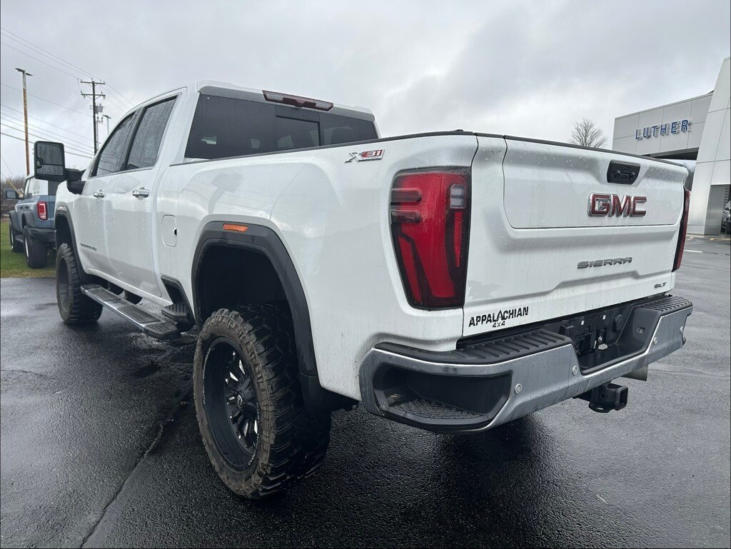 2024 Gmc Sierra 3500 HD SLT photo 3