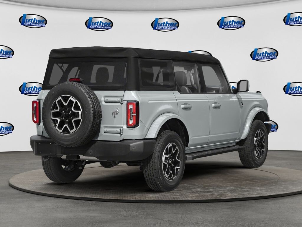 New 2026 Ford Bronco Outer Banks SUV