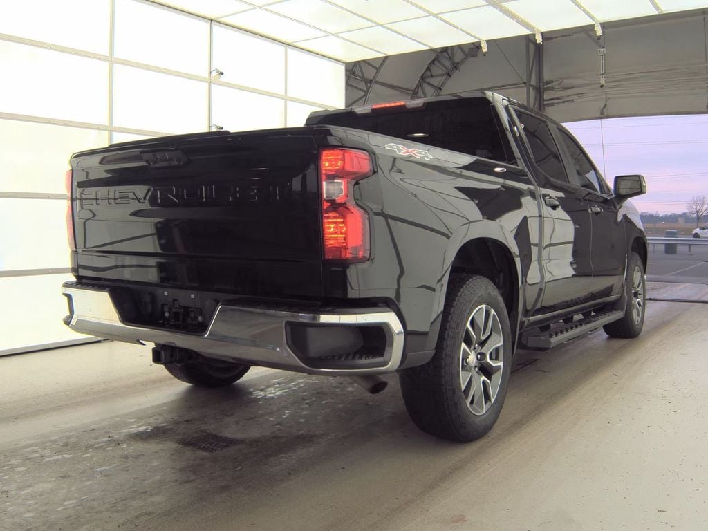 Used 2022 Chevrolet Silverado 1500 LT Truck Crew Cab