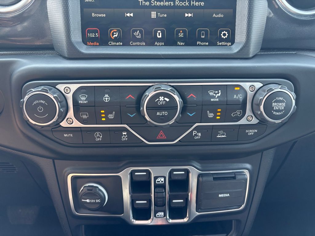 2022 Jeep Wrangler Unlimited Sahara Altitude - Photo 21