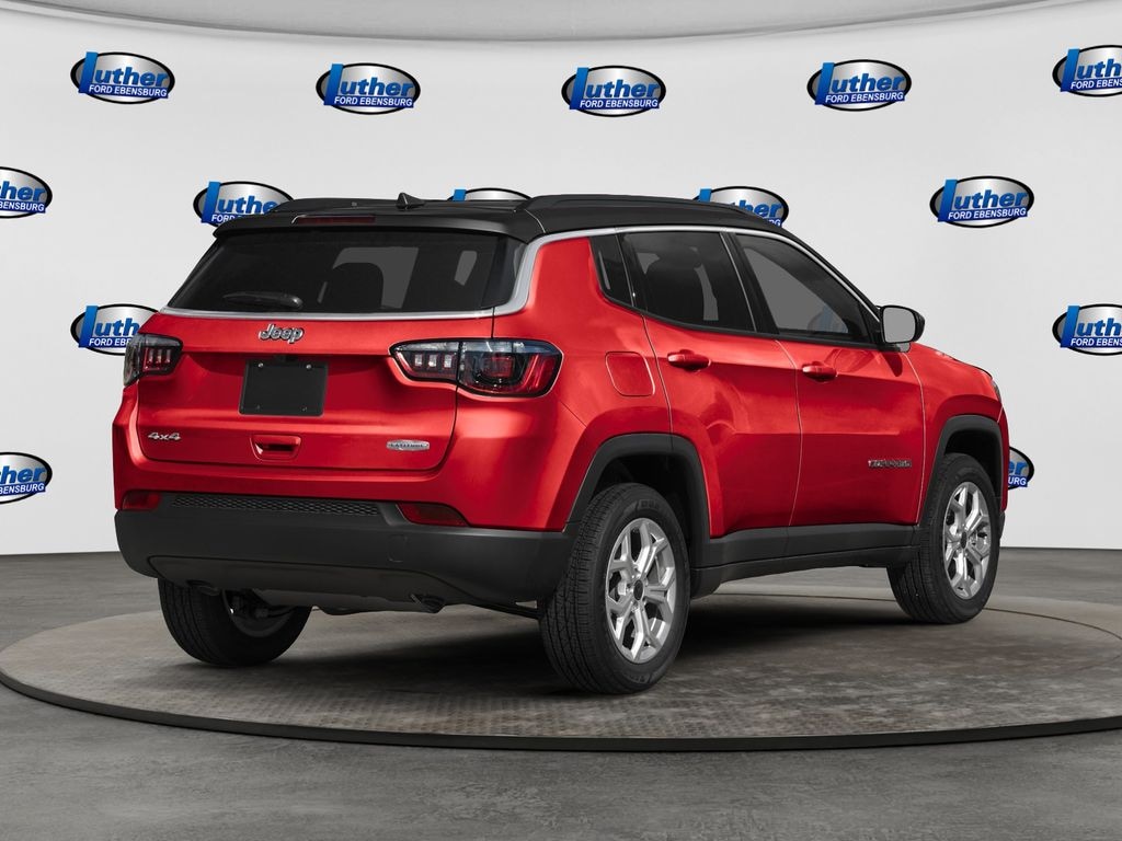 Used 2025 Jeep Compass Latitude SUV