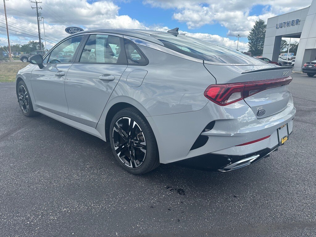 2023 Kia K5 GT-Line photo 3