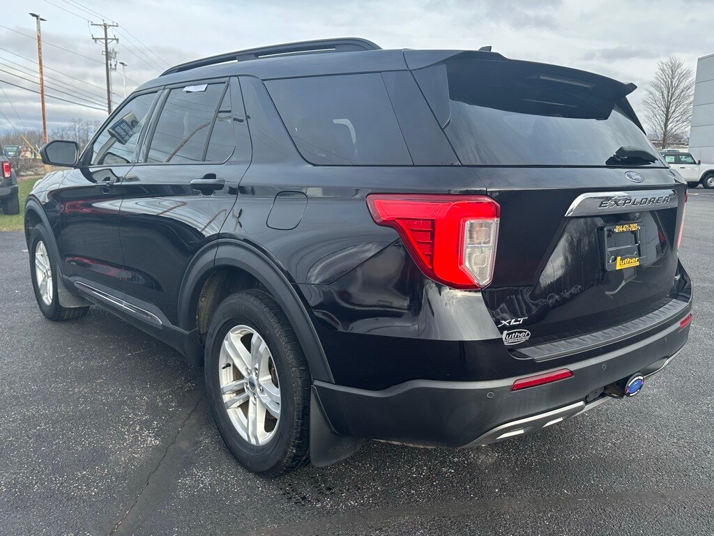 2020 Ford Explorer XLT photo 3