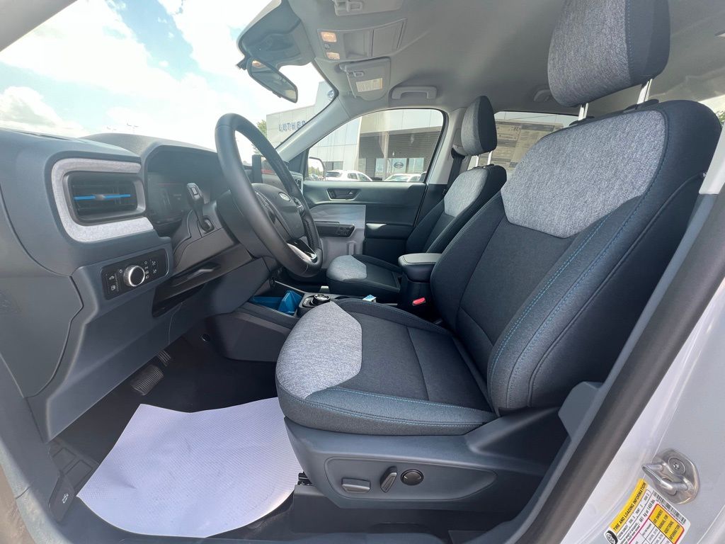 2025 Ford Maverick XLT - Photo 16